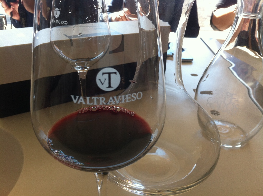 Bodegas Valtravieso - Portada - A Tavola con il Conte