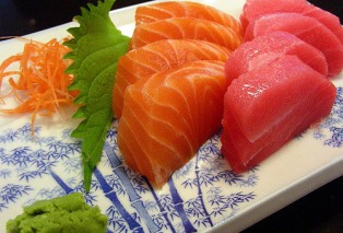 sashimi de atún rojo