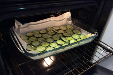 Chips de calabacín al horno
