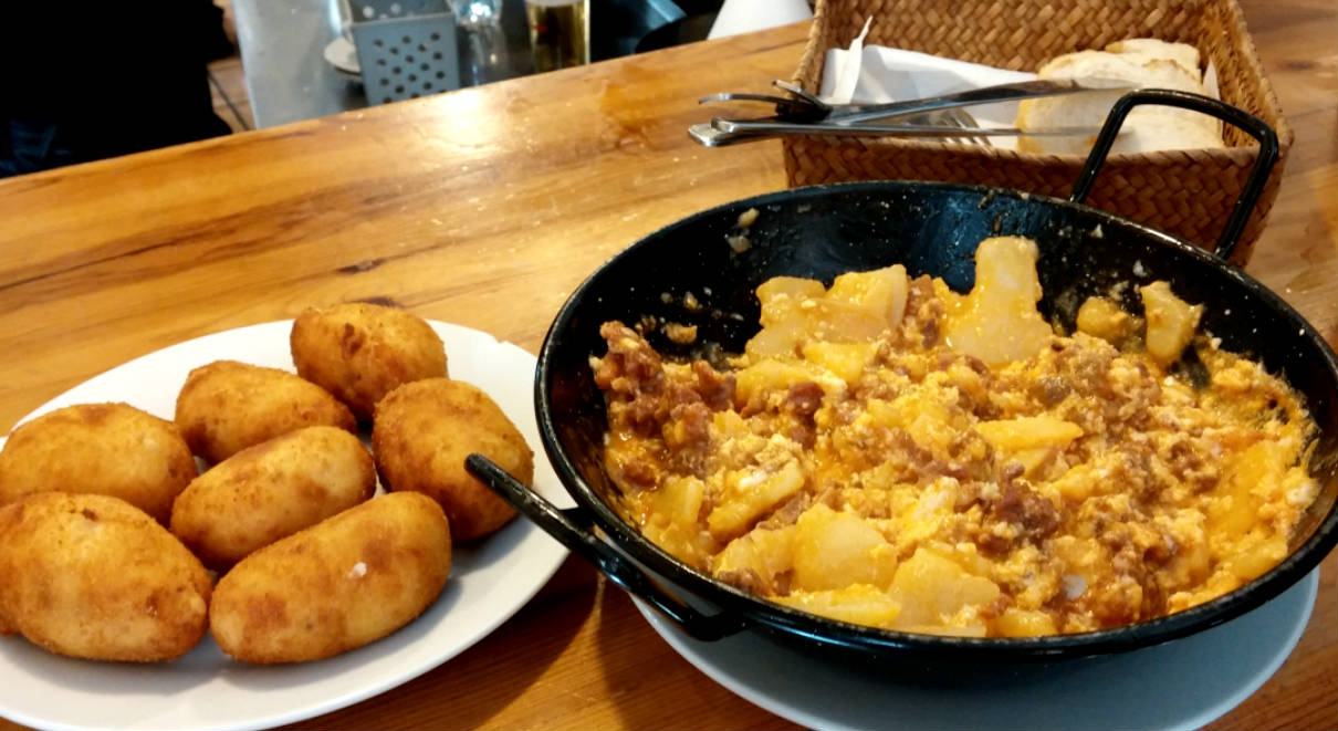 Flor de la Esquina - A Tavola con il Conte - Portada de la Flor de la Esquina