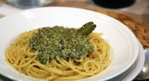 Spaghetti al pesto - A tavola con il Conte