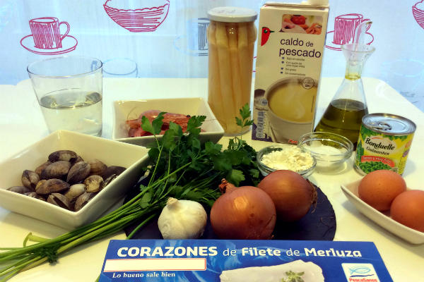 Ingredientes para preparar una merluza en salsa verde casera