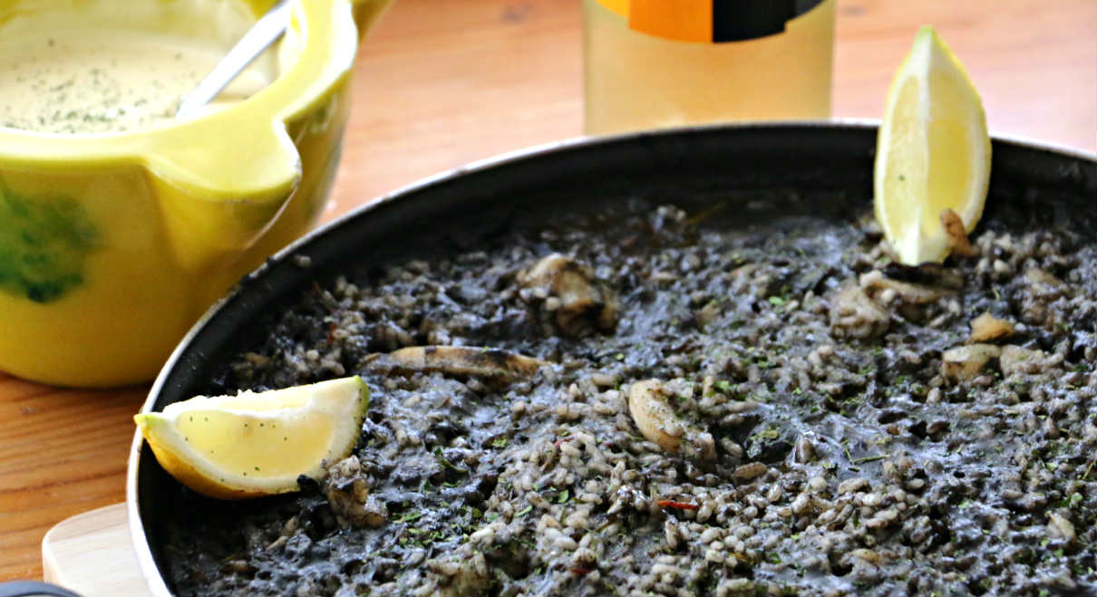 Arroz negro con sepias - La mesa del Conde