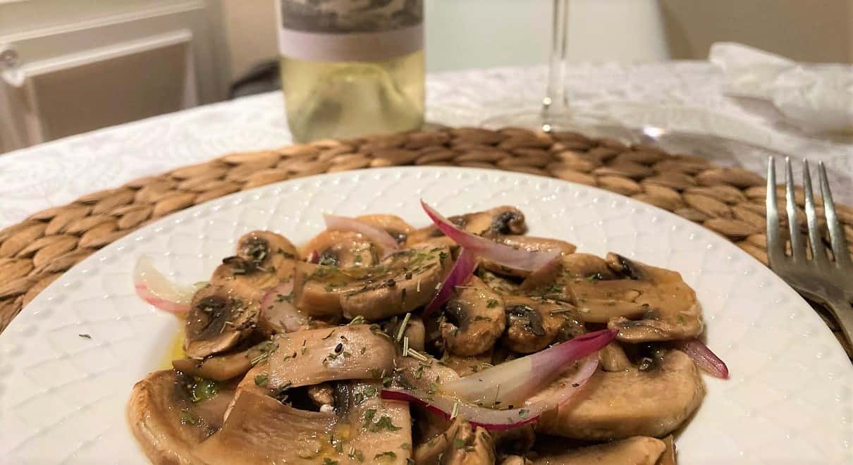 Champiñones en vinagre - La mesa del Conde