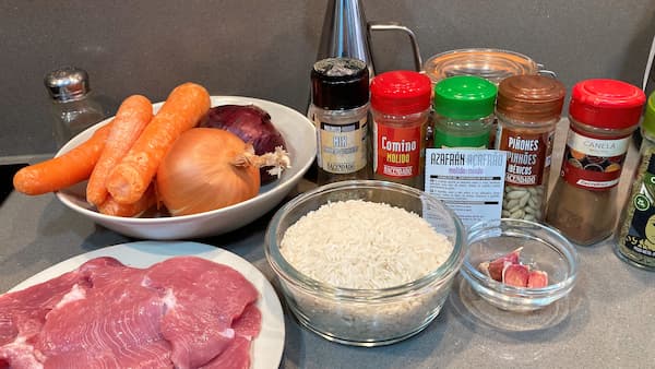 Ingredientes del arroz pilaf casero - La mesa del Conde