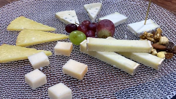 Plato degustación de quesos - La mesa del Conde