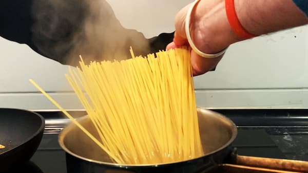Spaghetti agliolio e peperoncino