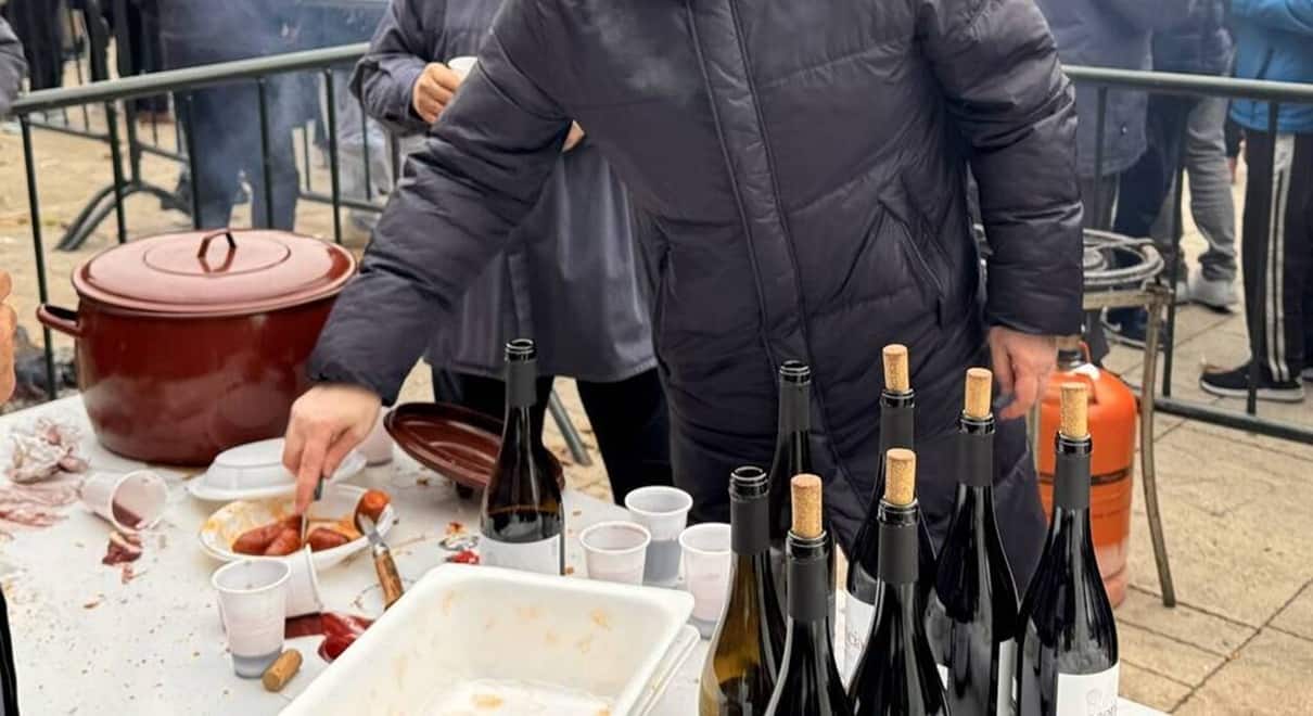 Vino y tradiciones populares - La mesa del Conde