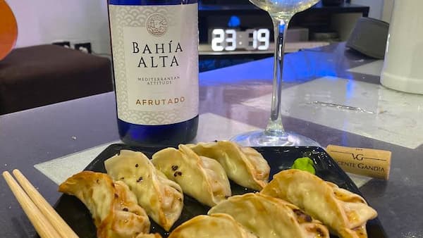 Armonía del vino blanco Bahía Alta Afrutado - La mesa del Conde