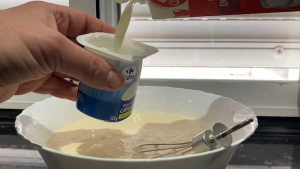Añadir la medida de leche entera - La Mesa del Conde