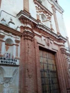 Biblioteca Municipal Arturo Gazul - Destino y Sabor