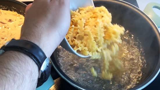 Se cuece la pasta - La mesa del Conde